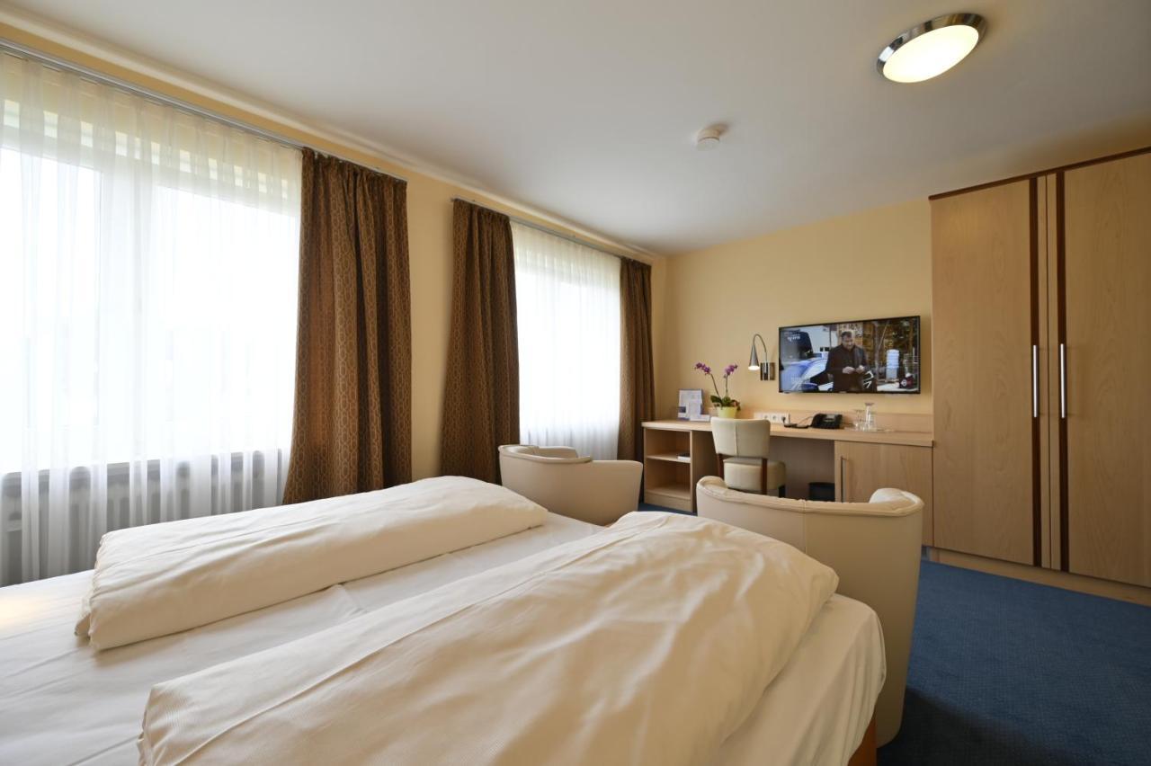 Hotel Apollo Garni レーゲンスブルク エクステリア 写真