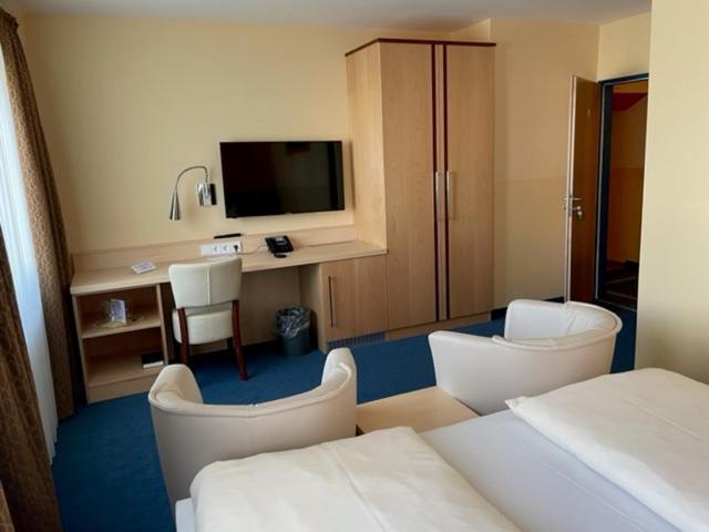 Hotel Apollo Garni レーゲンスブルク エクステリア 写真